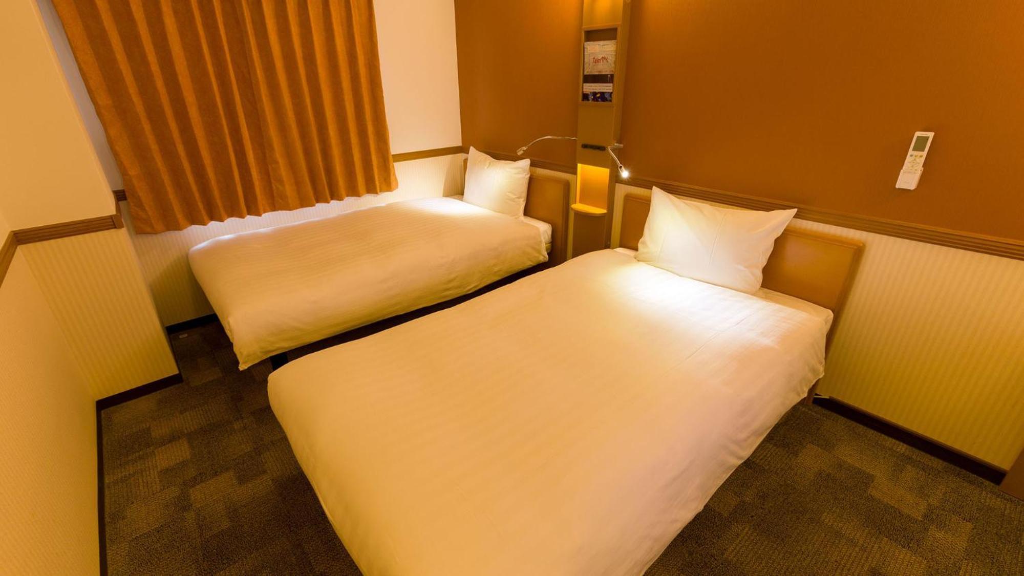 Toyoko Inn Shin-Yokohama Ekimae Honkan Yokohama (Kanagawa) Quarto foto