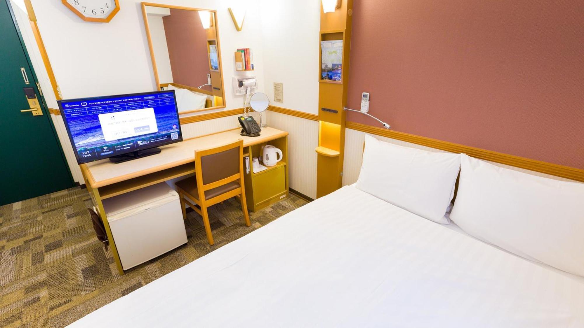 Toyoko Inn Shin-Yokohama Ekimae Honkan Yokohama (Kanagawa) Quarto foto