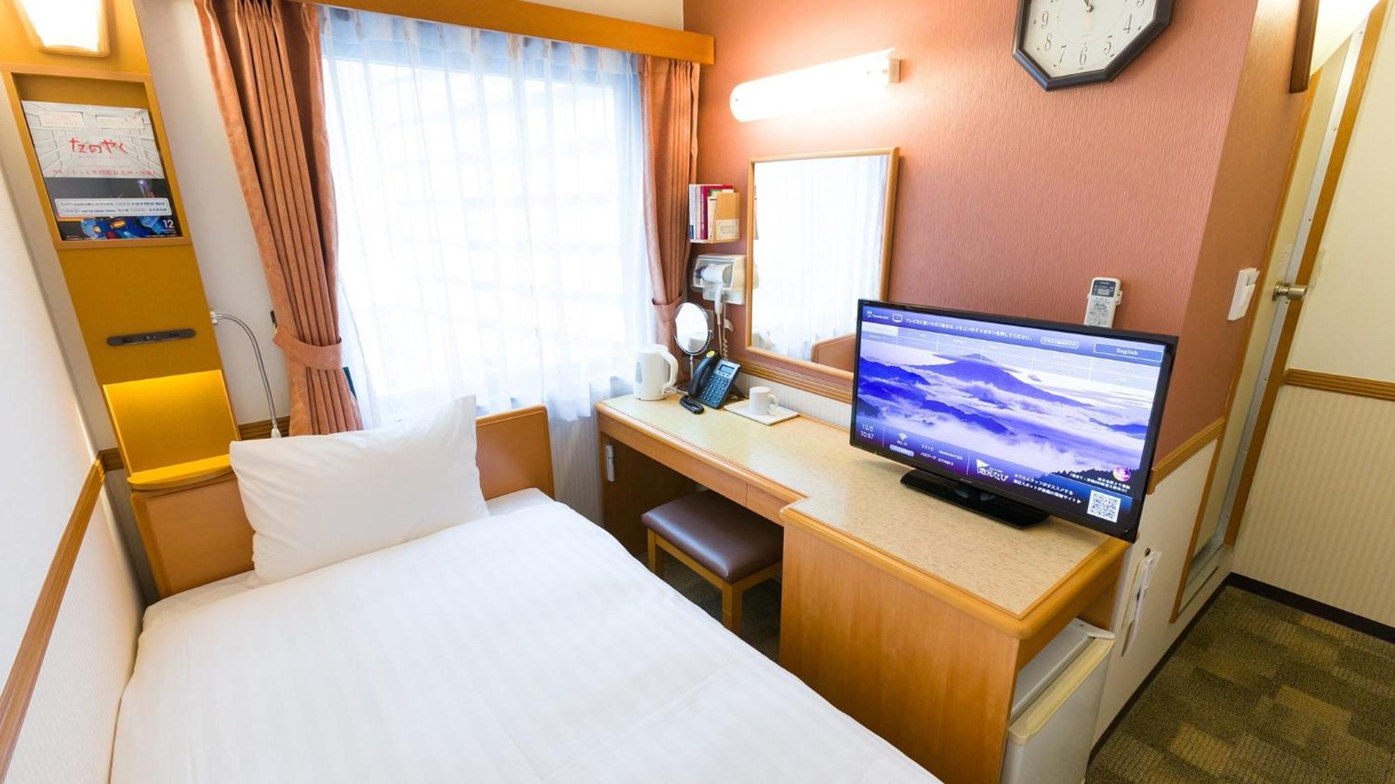 Toyoko Inn Shin-Yokohama Ekimae Honkan Yokohama (Kanagawa) Quarto foto