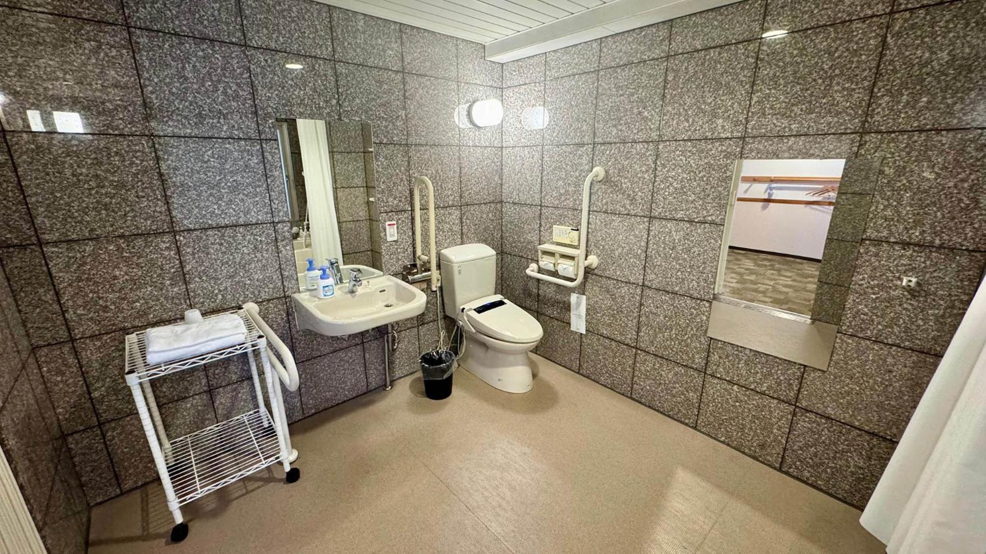 Toyoko Inn Shin-Yokohama Ekimae Honkan Yokohama (Kanagawa) Exterior foto